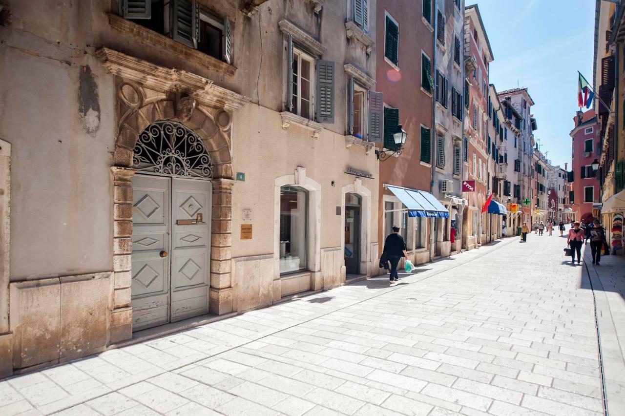 Guest House Barocco โรวีน ภายนอก รูปภาพ